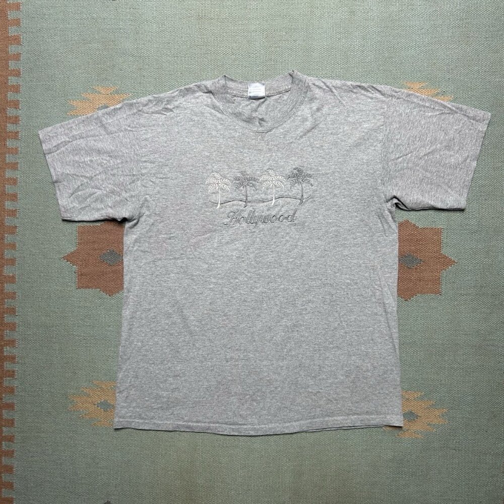Vtg graphic t shirt Hollywood California embroidered palm trees adult large